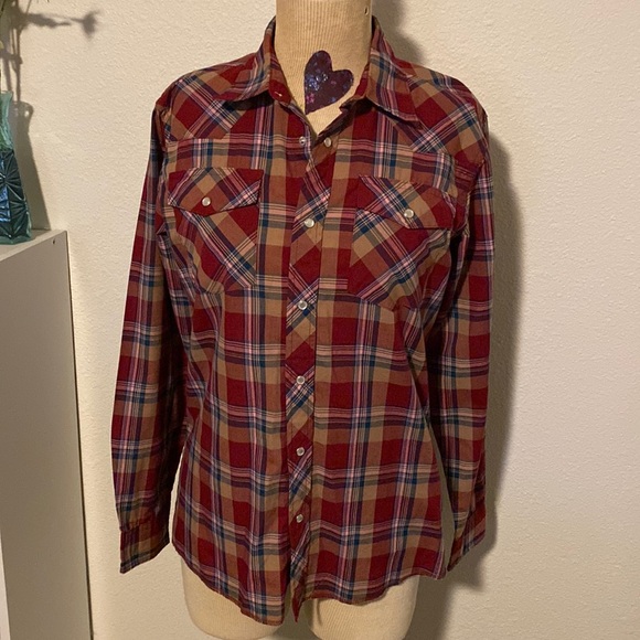 DONATED - NWOT boys Wrangler plaid shirt - Picture 1 of 5